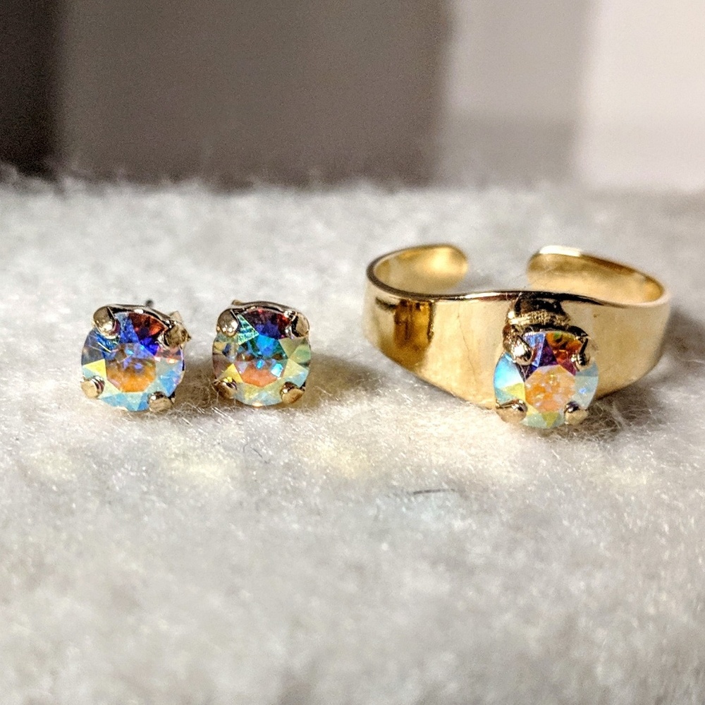 Crytal solitaire ring and studs set